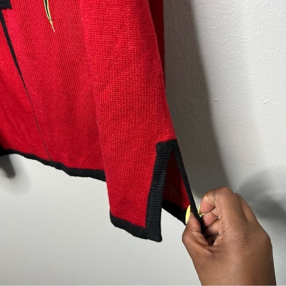 Bob Mackie Women Cardigan Sweater Large Dragon Red Wearable Art Toggle Closure - Picture 4 of 9